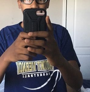 Meet your Posher, Travis